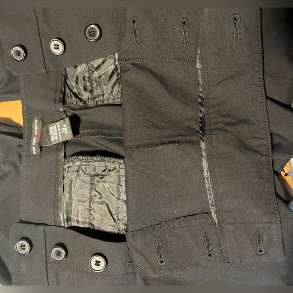 New York & Company Stretch Capris - Picture 8 of 14